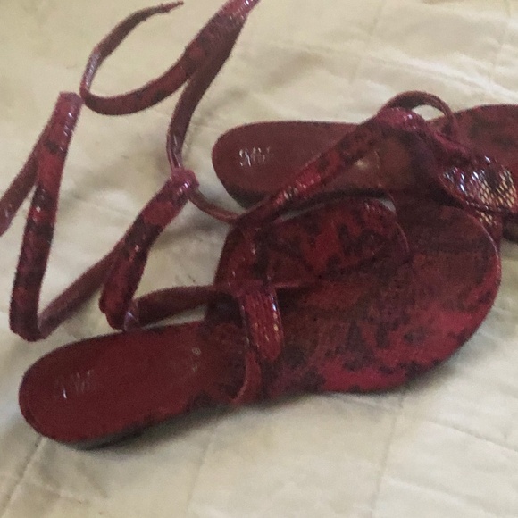 Boots & summer sanders - Picture 11 of 14